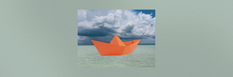 Barco de papel, mar, vento